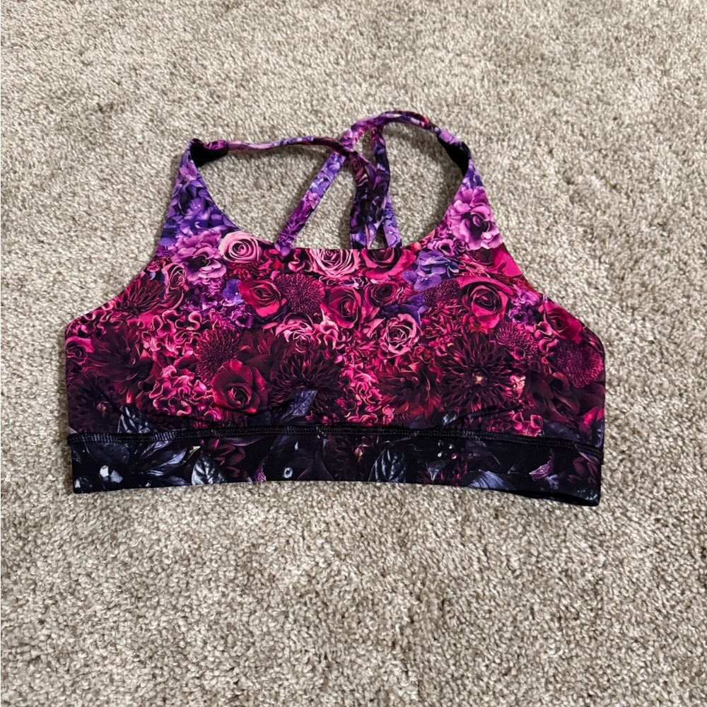 Lululemon sports bra